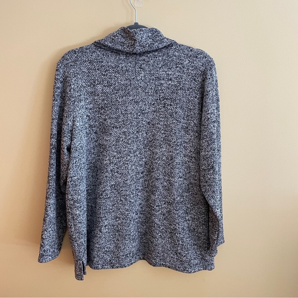 Lane Bryant Cowl-Neck Boucle Sweatshirt Sz 14/16 - Picture 2 of 6